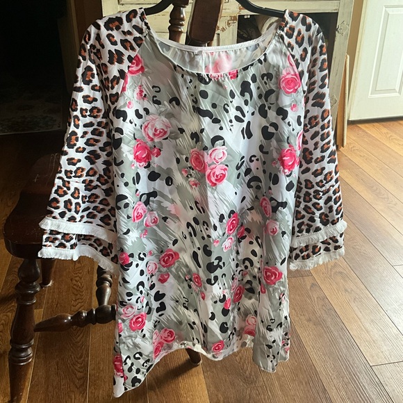 Ladies xl blouse - Picture 6 of 6